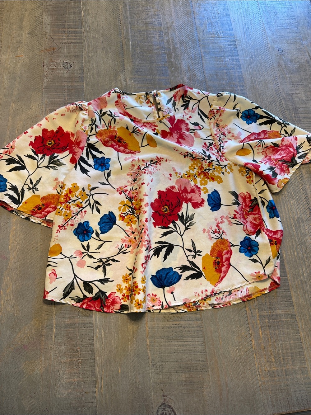 SHEIN White Floral Short Sleeve Crop Top with Red, Blue & Yellow Flowers